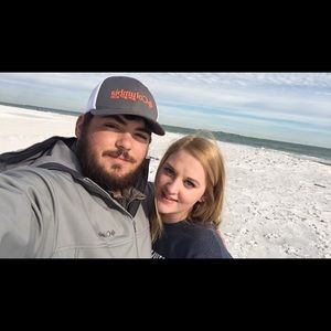 Meet your Posher, Caitlin